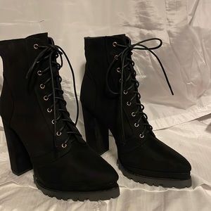 Sz 10 Black Lilianna High Heel Boots